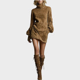 Mimi | Rochie Scurtă din Suede cu Guler Înalt