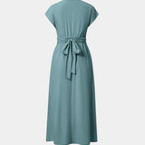 LYNN - Rochie Elegantă cu Design Încrucișat și Talie Înaltă