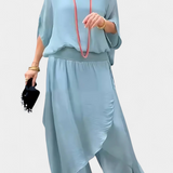 Conjunto Fluid de Două Piese cu Top Larg și Fustă Asimetrică