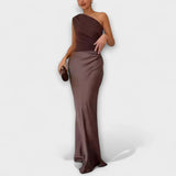 Elegantne maxi haljine s jednim naramenicom i naborkima
