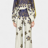 Sybella Set de Două Piese cu Umeri Descoperiți și Pantaloni Largi Cu Model