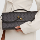 Clutch Melanie cu Detaliu de Nod Aurit