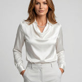 Theresa | Elegantna Saten Bluza s Vodopadnim Izrezom